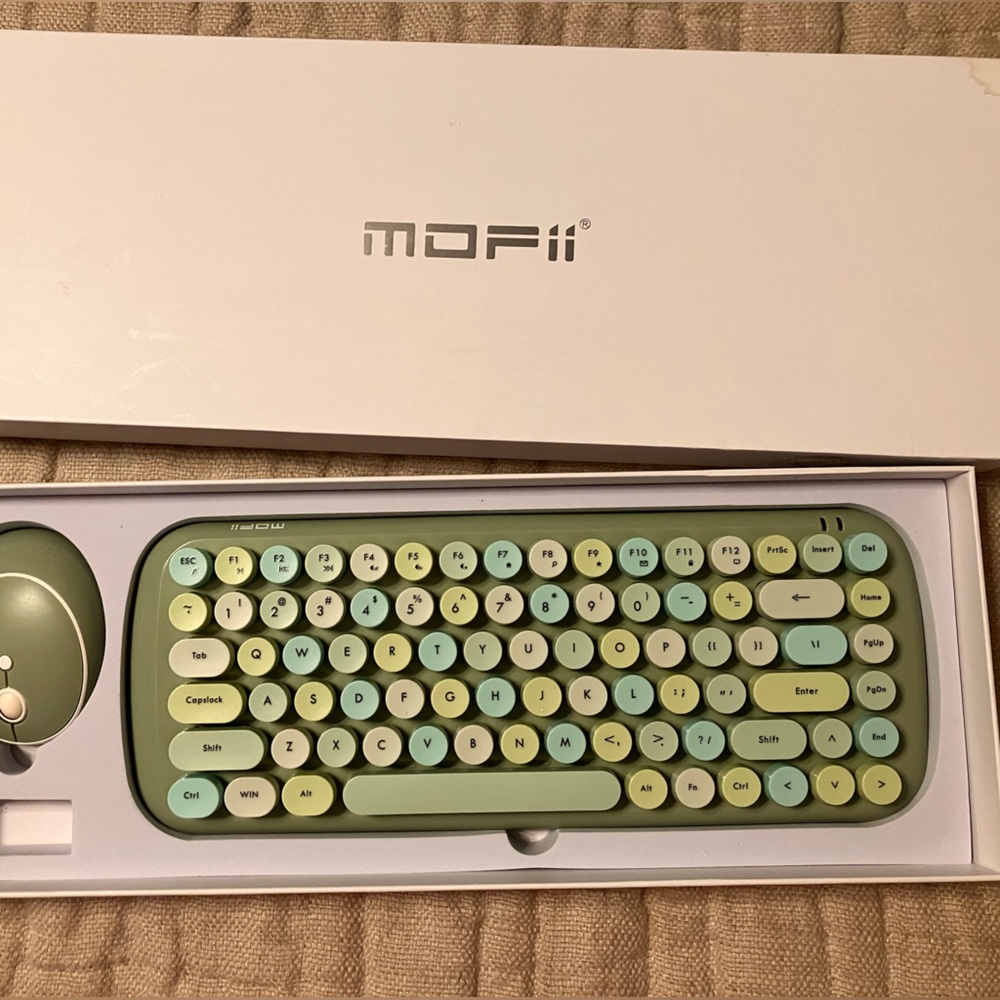 Green wireless keyboard and mouse